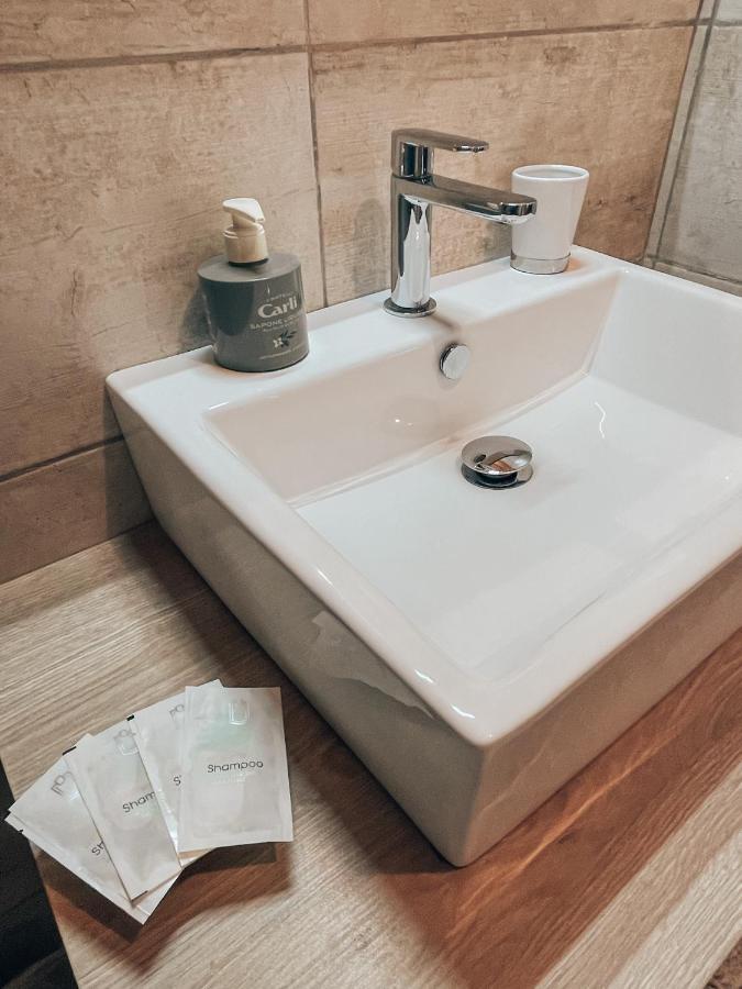돌체아쿠아 Talking Stones B&B 외부 사진